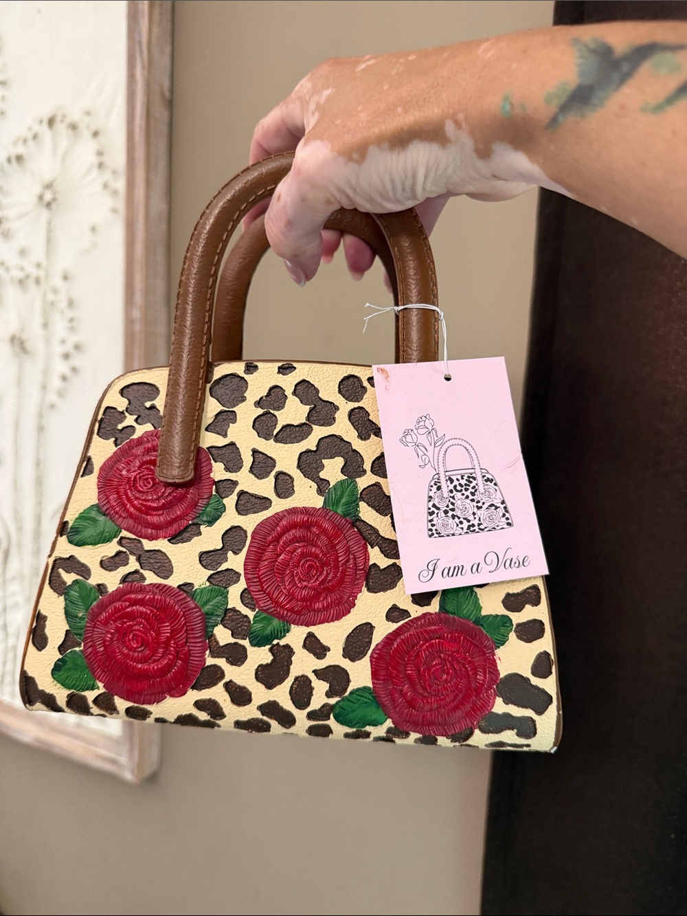 Floral Embroidered Leopard Satchel Vase - Ceramic - Picture 5 of 9
